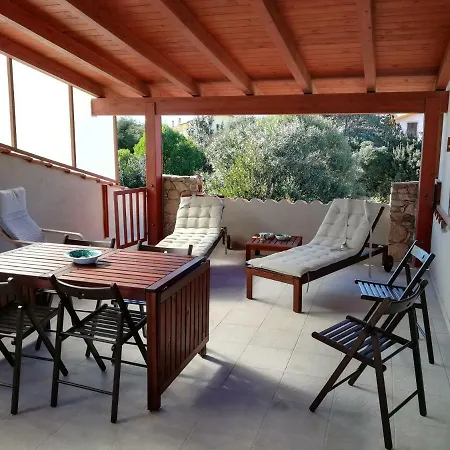 Holiday home Casa Vacanze Da Marty & Ale Putzu Idu