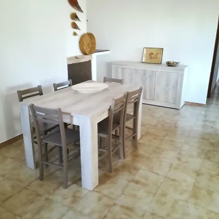 Holiday home Casa Vacanze Da Marty & Ale Putzu Idu